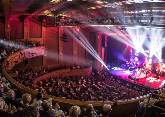 Steps from the Vilar Center of Performing Arts